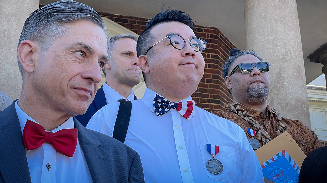 Stephen Baek, center, a native of South Korea, took an oath of loyalty to the United States on the Fourth of July at Thomas Jefferson’s Monticello.