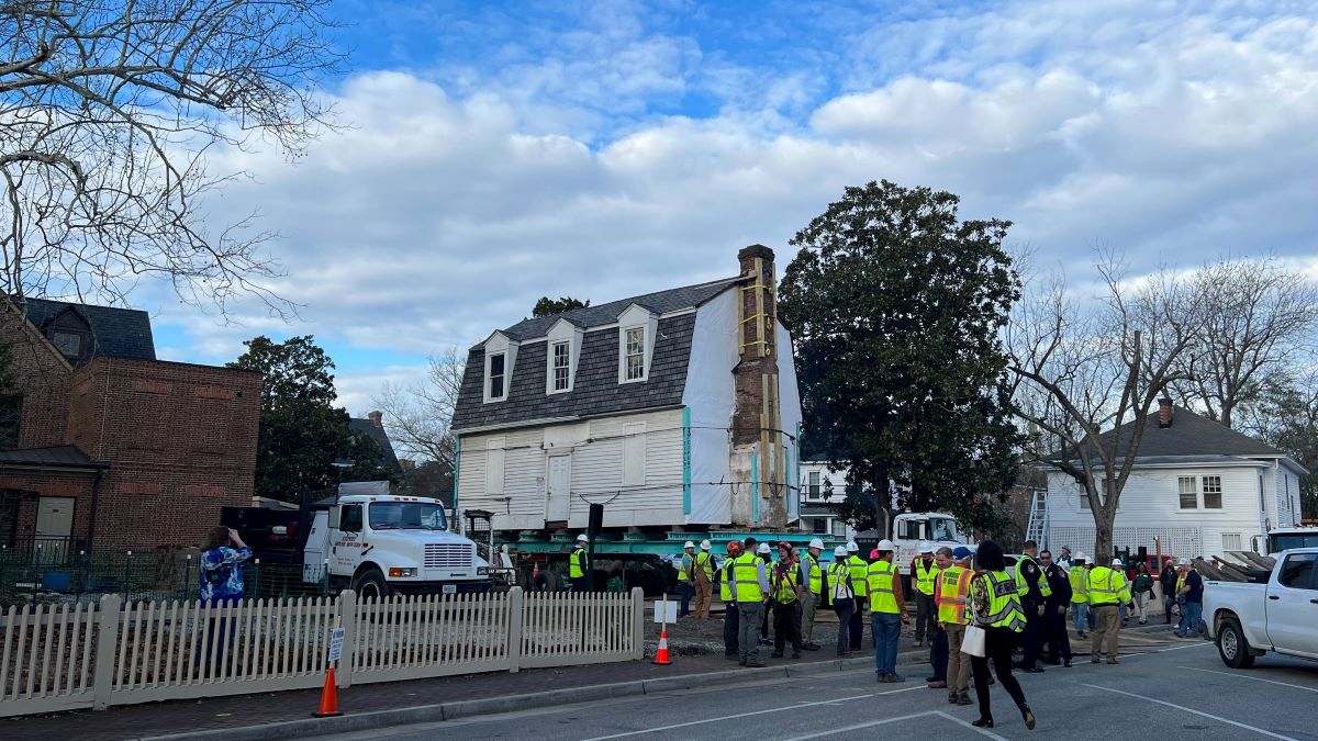 Photo credit: Laura Philion. The Bray School building on the move in Williamsburg.