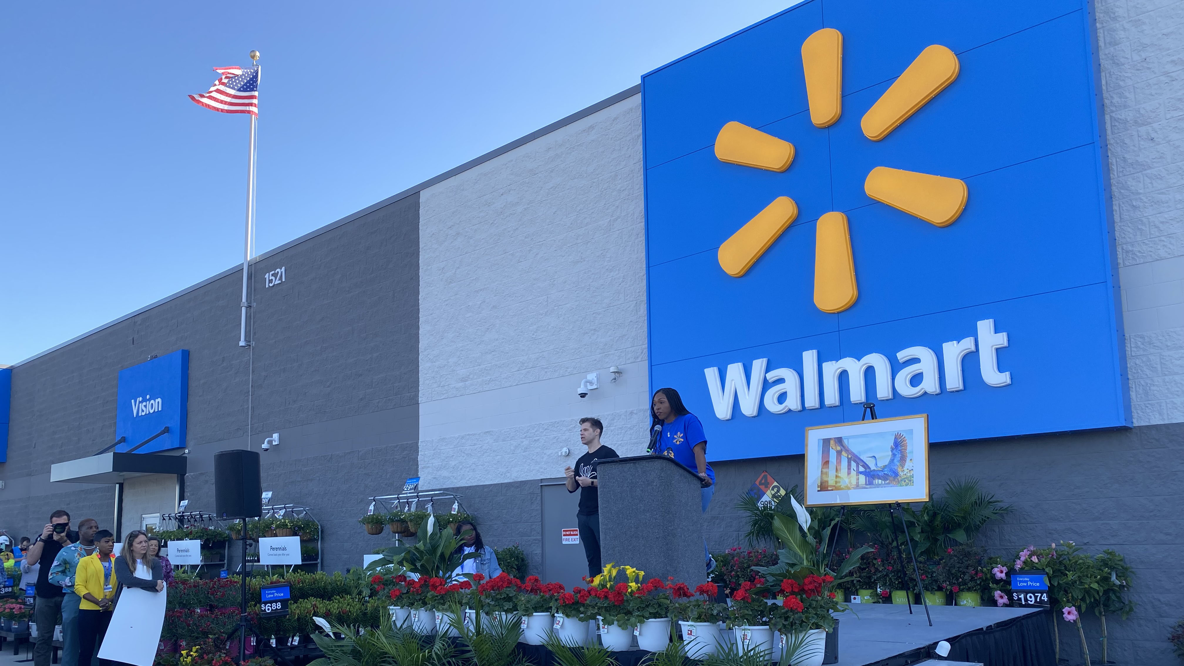 Store manager Alycia Mixon speaks at a ceremony celebrating the reopening of the Chesapeake Walmart on Wednesday, April 19. (Image: Katherine Hafner)